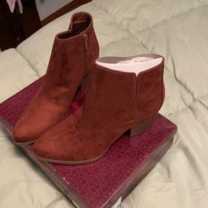 Brand new brown booties